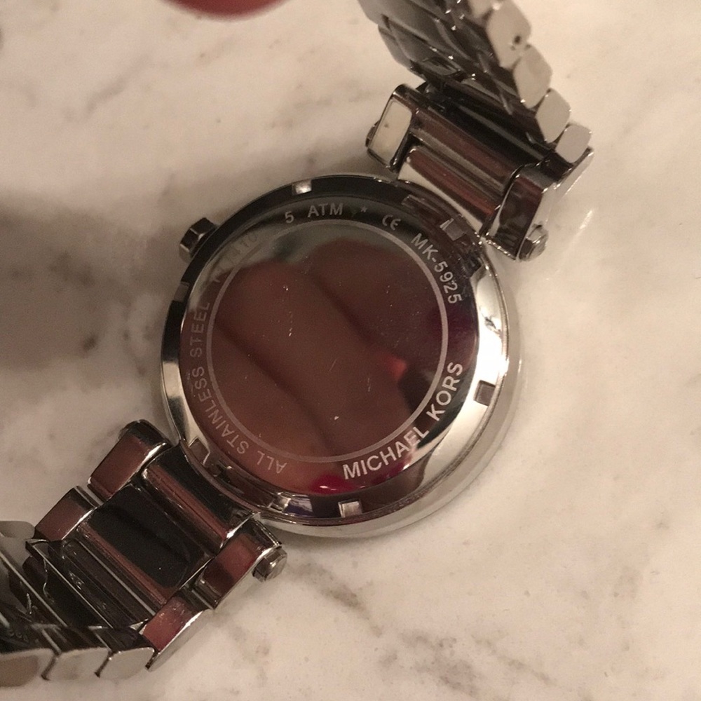 MK watch - Picture 2 of 4